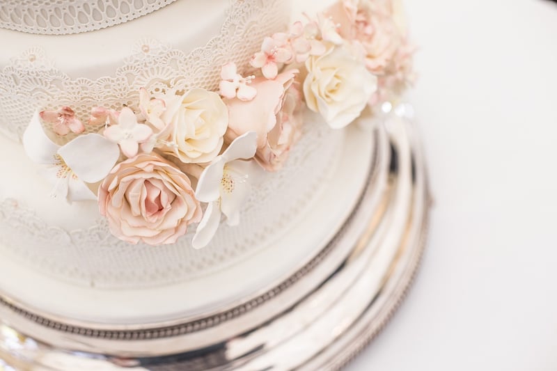 Cosmos-Inspired Wedding Cake